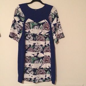 French connection Bonita blue & white floral dress